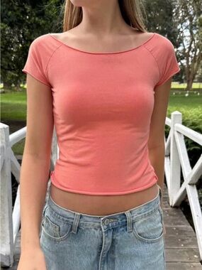 NWT Brandy Melville Bonnie Top!